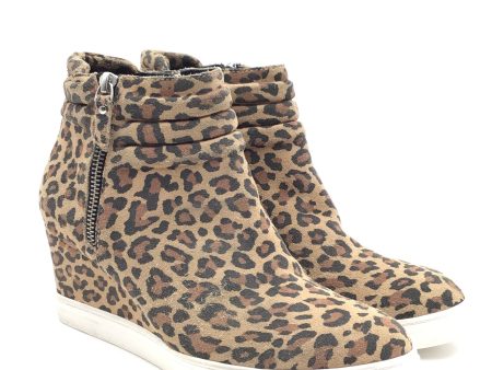 Boots Ankle Heels By Clothes Mentor In Animal Print, Size: 8.5 Online Sale