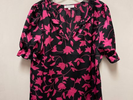 Top Short Sleeve By Clothes Mentor In Black & Pink, Size: L Hot on Sale