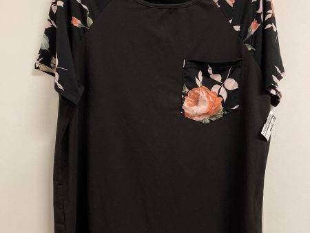 Top Short Sleeve By Shein In Black, Size: 1x For Sale