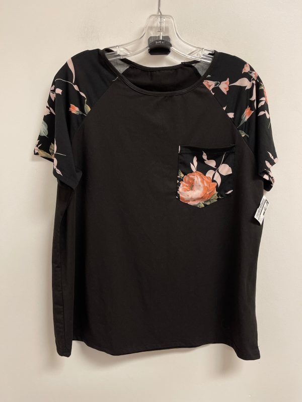 Top Short Sleeve By Shein In Black, Size: 1x For Sale