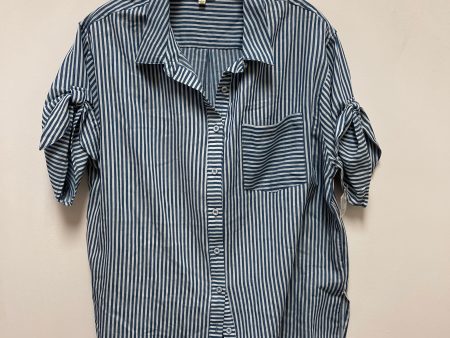 Top Short Sleeve By Kori America In Blue, Size: L For Sale