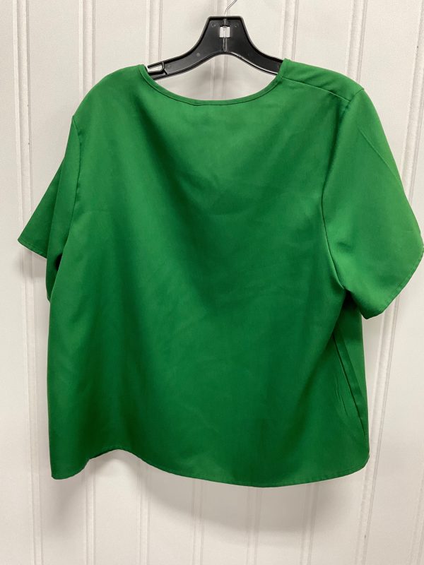 Top Short Sleeve Basic By Shein In Green, Size: 1x Discount