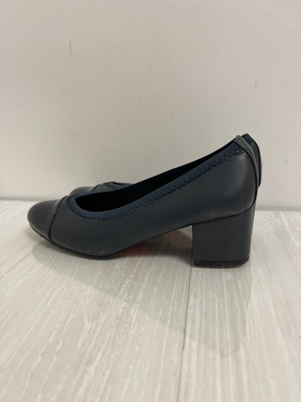 Shoes Heels Block By Clothes Mentor In Navy, Size: 7 Fashion