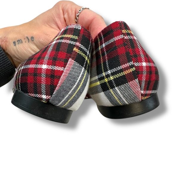 Shoes Flats By Isaac Mizrahi In Plaid Pattern, Size: 8.5 Sale