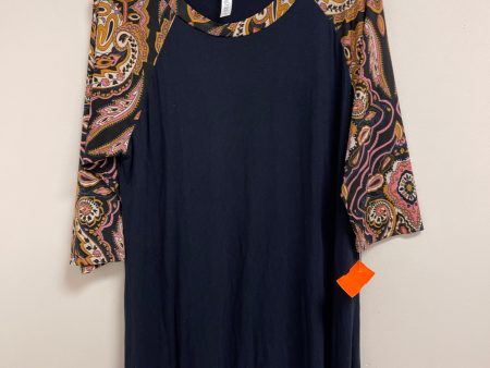 Top Long Sleeve By Paisley Grace In Navy, Size: L For Discount