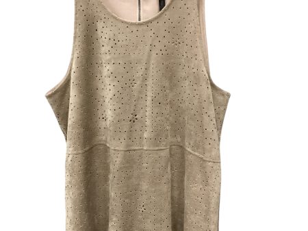 Top Sleeveless By Bcbgmaxazria In Tan, Size: M Fashion