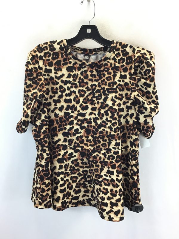 Top Short Sleeve By Shein In Leopard Print, Size: 3x For Cheap