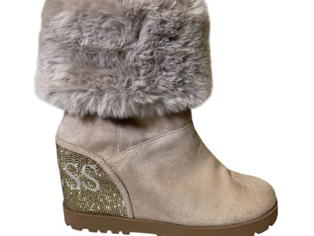 Boots Mid-calf Heels By Guess In Beige, Size: 8.5 Online Hot Sale