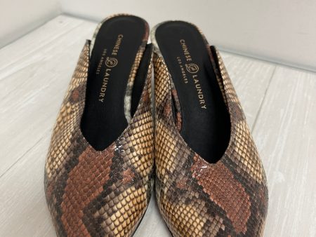 Shoes Heels Block By Chinese Laundry In Snakeskin Print, Size: 7 For Sale