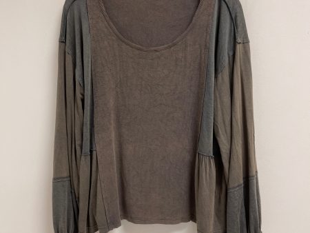 Top Long Sleeve By Pol In Grey, Size: M For Cheap