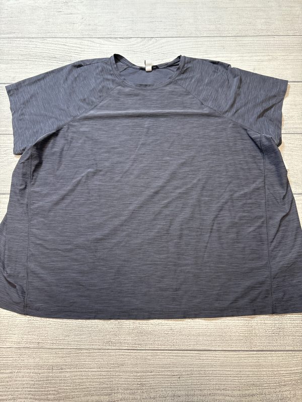 Athletic Top Short Sleeve By Athleta In Grey, Size: 3x Fashion