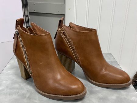 Boots Ankle Heels By American Eagle In Brown, Size: 8 For Discount