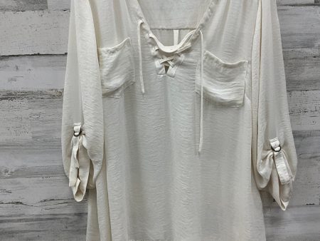 Top Short Sleeve By Maurices In Cream, Size: 3x on Sale