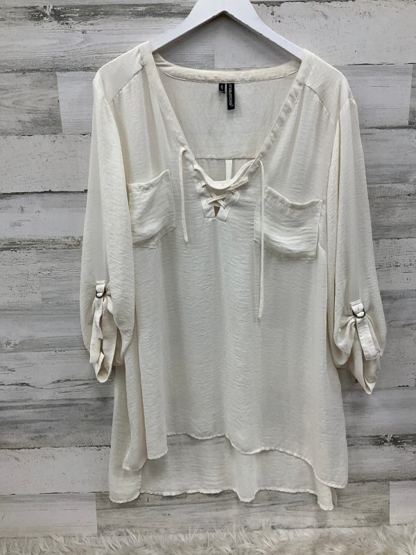 Top Short Sleeve By Maurices In Cream, Size: 3x on Sale