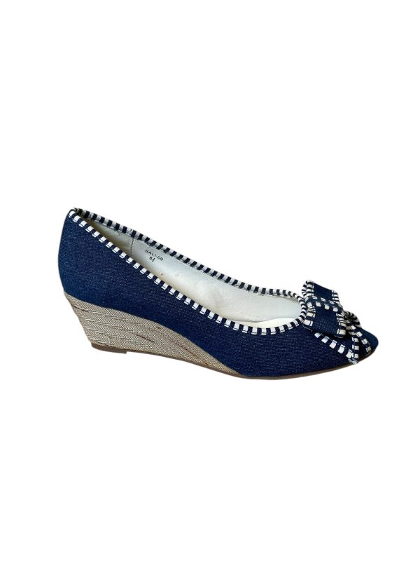 Shoes Heels Block By Clothes Mentor In Blue, Size: 8.5 on Sale